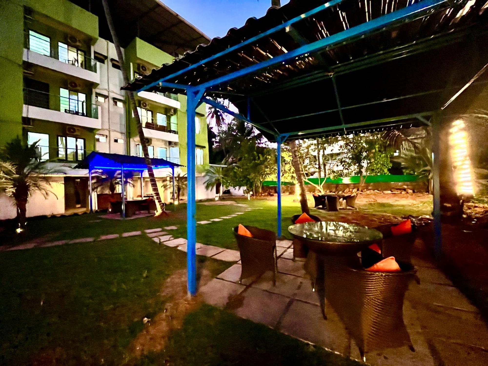 The Calagute Beach Resort By Shivam Resort 1 Km From Beach Candolim Eksteriør bilde
