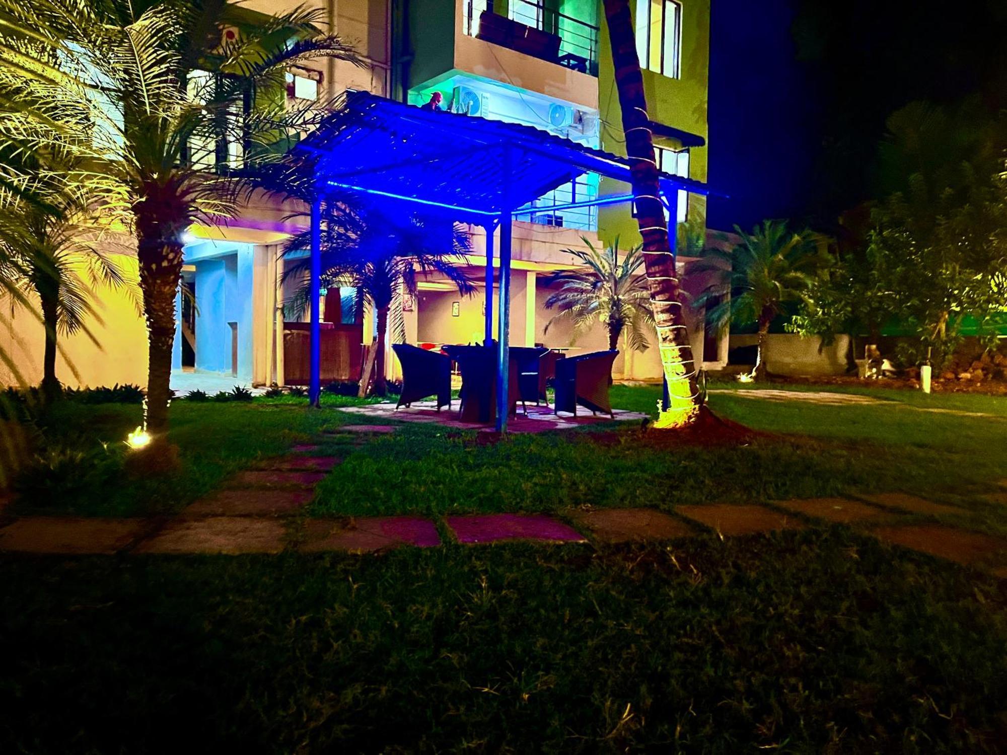 The Calagute Beach Resort By Shivam Resort 1 Km From Beach Candolim Eksteriør bilde